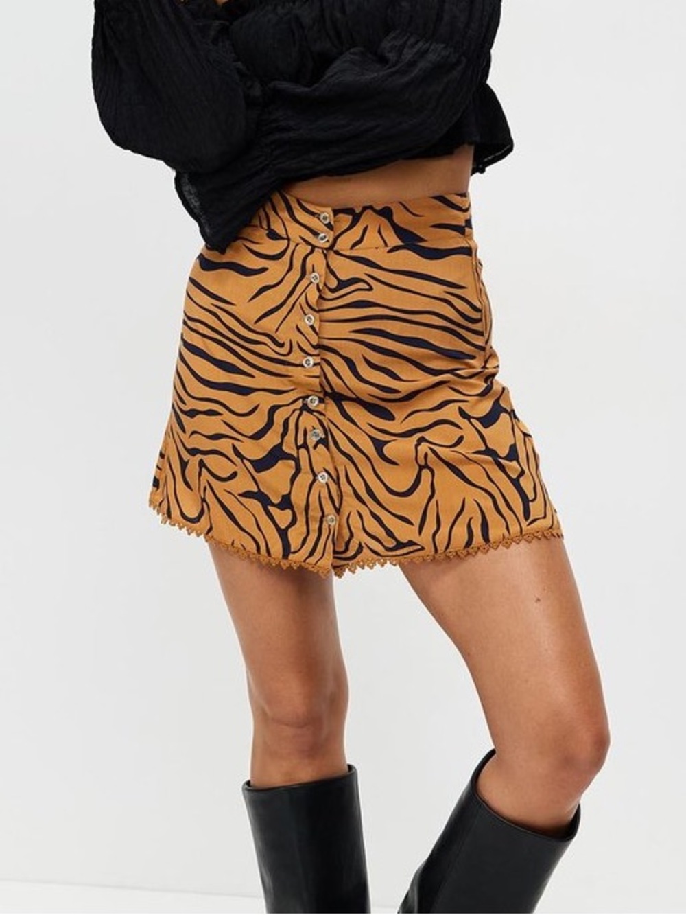 Lenni The Label Sonic Mini Skirt in Desert Size XS